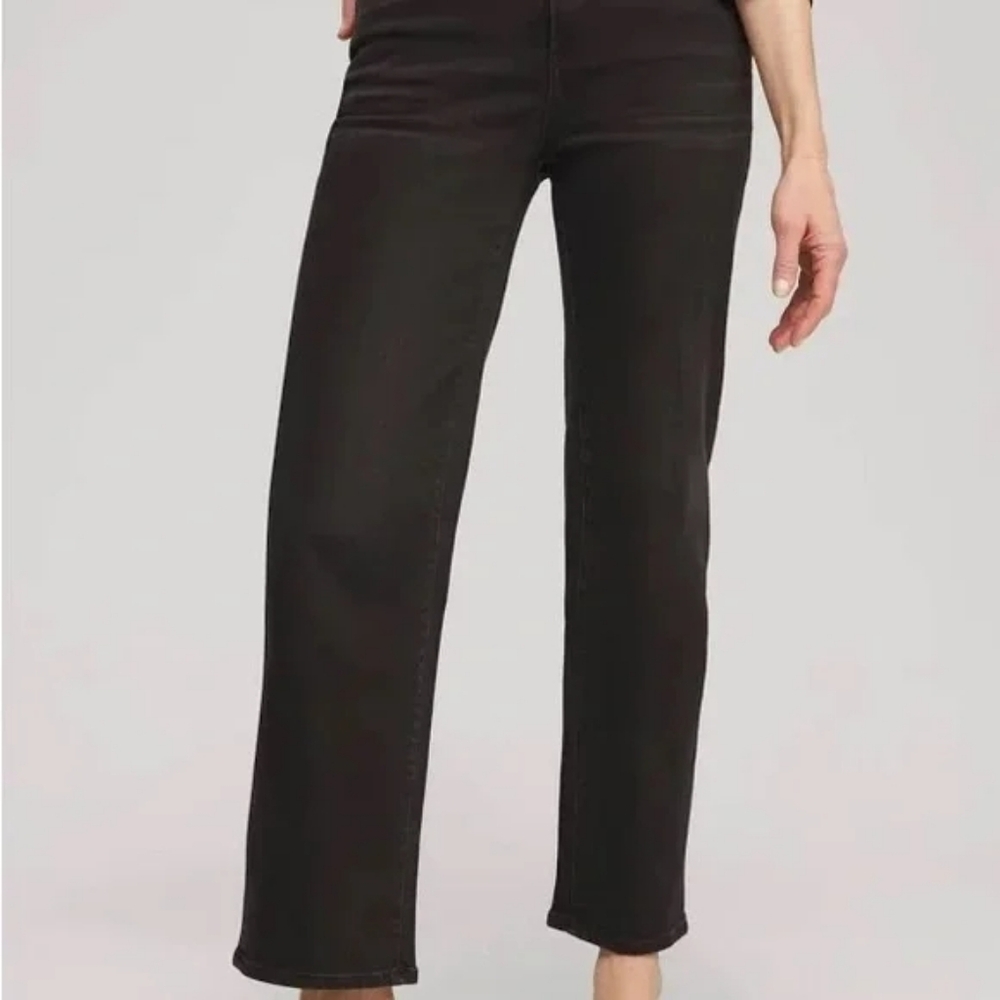 Chico's NWT High Rise Straight Crop Black Denim Jeans 4/20